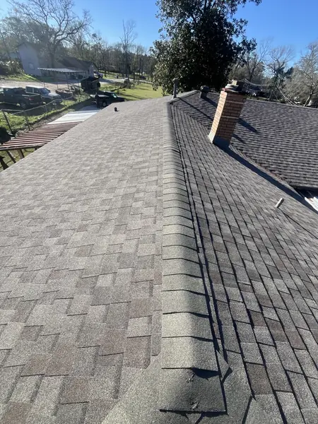 Driftwood laminate roof on a two-story northeast Houston home in 77050