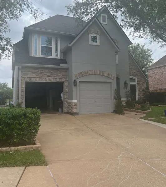 Front of a Sugar Land home after roof replacement
