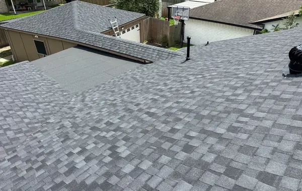 Rear roof and ridge after the replacement