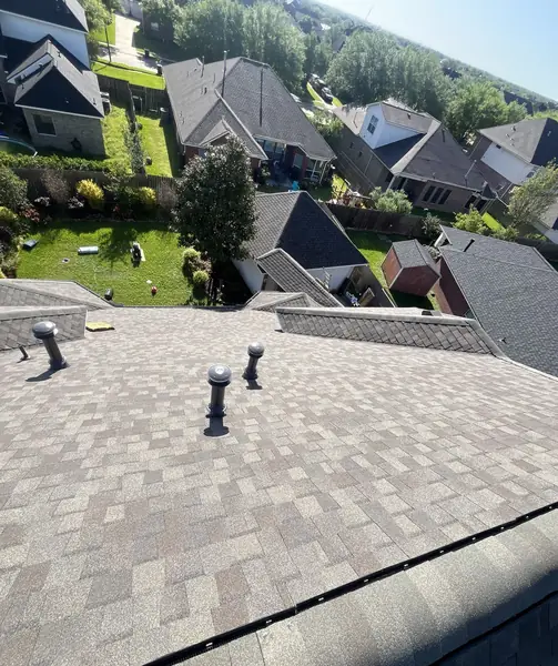 Rear slope of a new laminate roof in Pearland