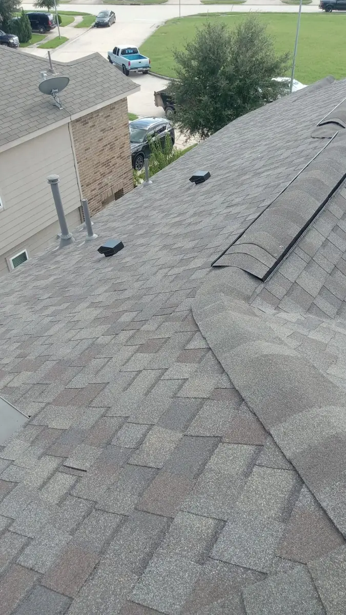 Autumn Brown laminate roof on a one-story Houston home in 77073